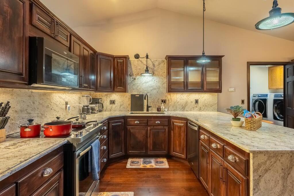 Comfy 4B/2B Home Near Dunes & Ocean! Pet Friendly! Florence Exterior photo